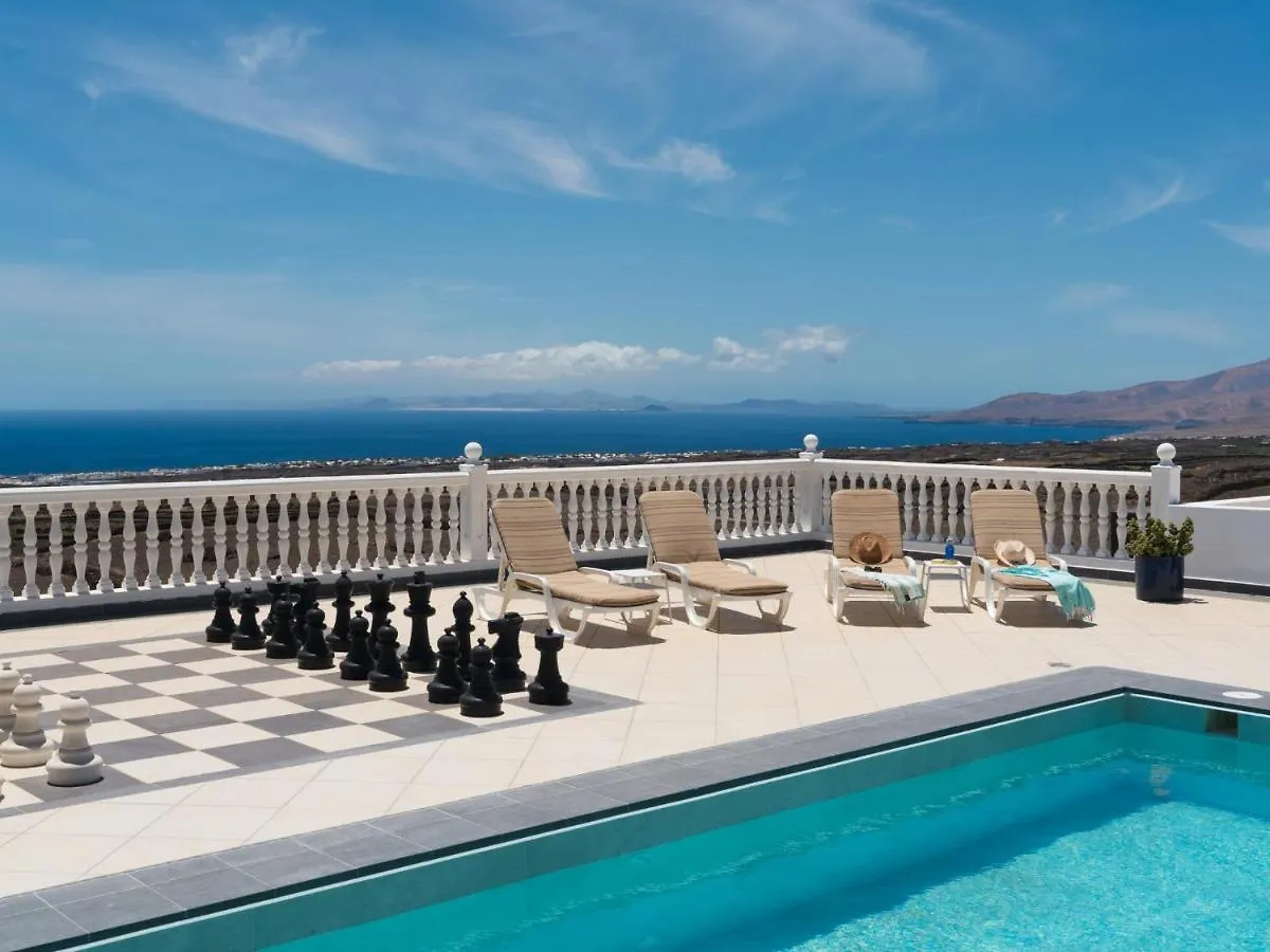 Villa Abubilla 티아즈 펜션